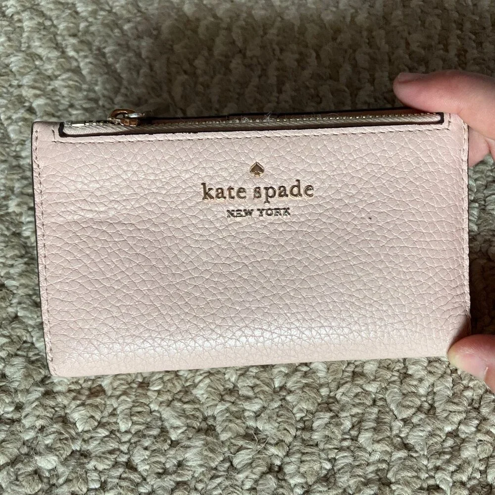 NWOT Kate Spade Pink Pebbled Leather Slim Bifold Wallet Zipper ID Window